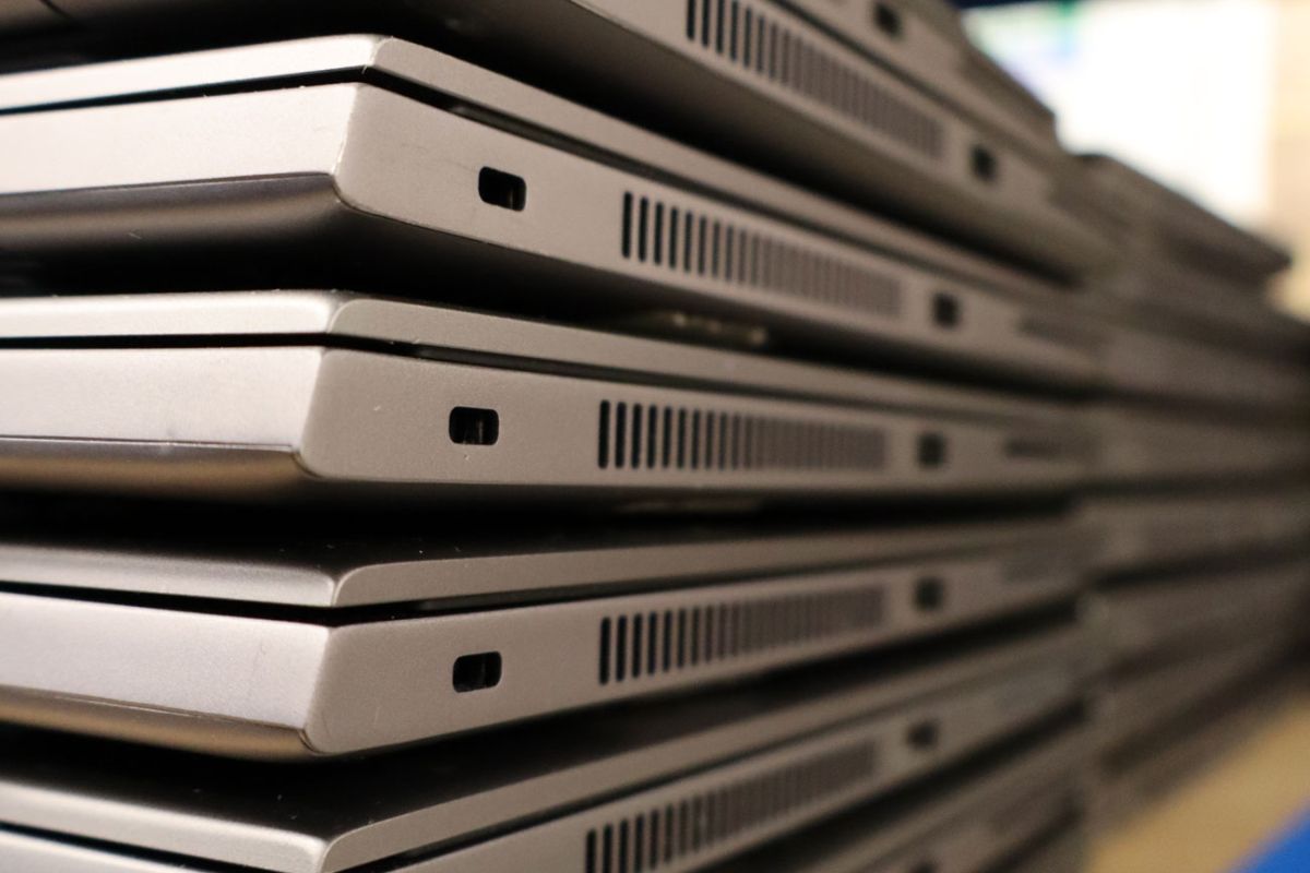 Grtoup of stacked laptops